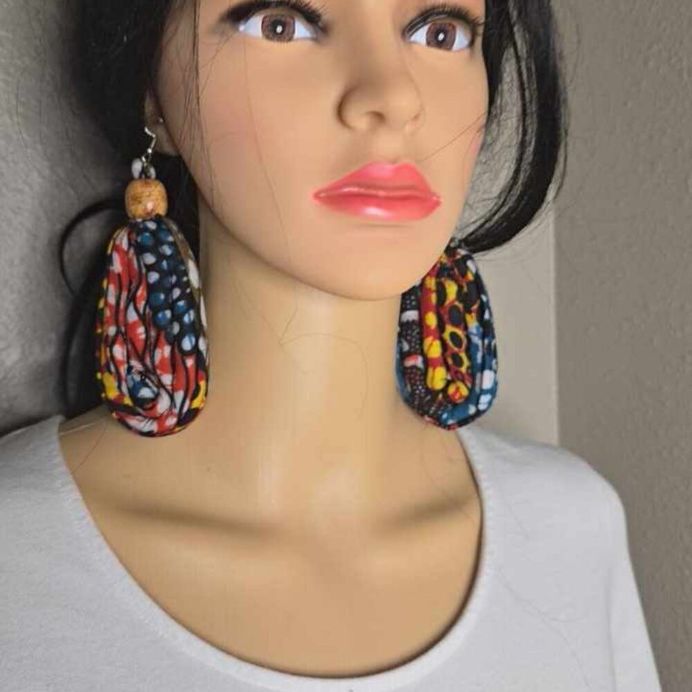 Handmade choker fabric necklace crafted - Picture 6 of 7